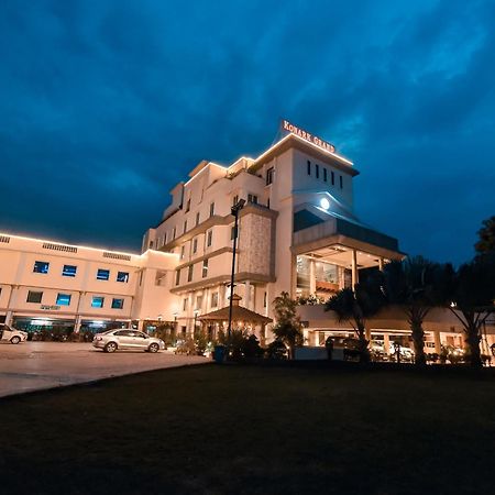 Konark Grand Hotel Mirzapur Exterior photo